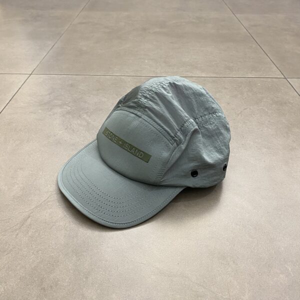 CAPS STONE NYLON PRINT LOGO