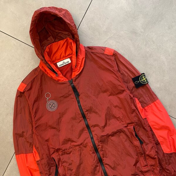 NYLON METAL WATRO RED