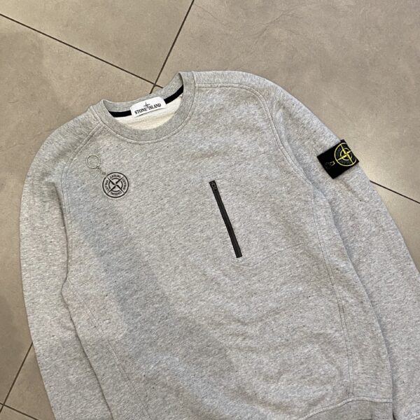 CREWNECK POCKET GREY