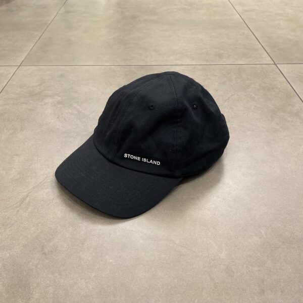 CAPS BLACK STONE ISLAND