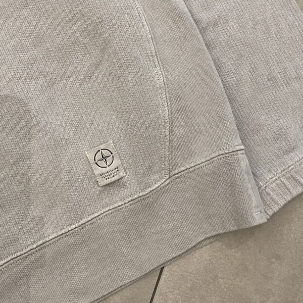 CREWNECK CLOSED PROJECT