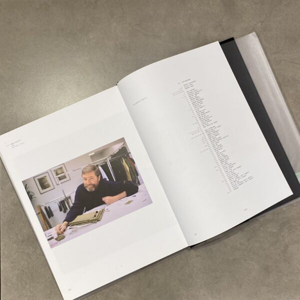 STORIA BOOK STONE ISLAND