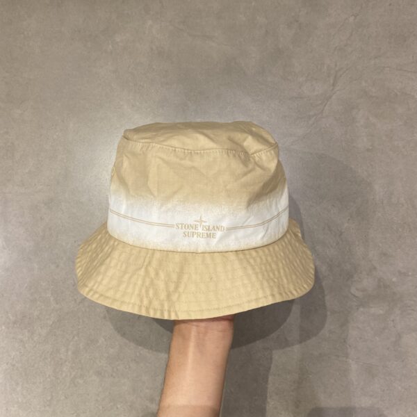 BUCKHET STONE X SUPREME