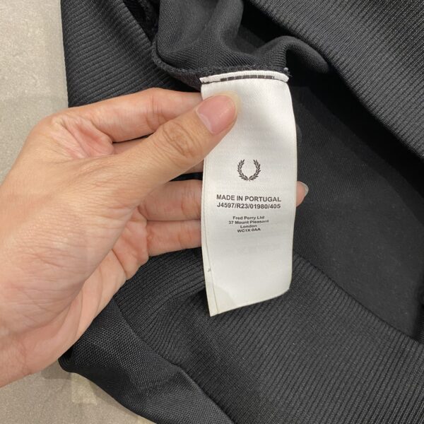 FRED PERRY HALFZIP