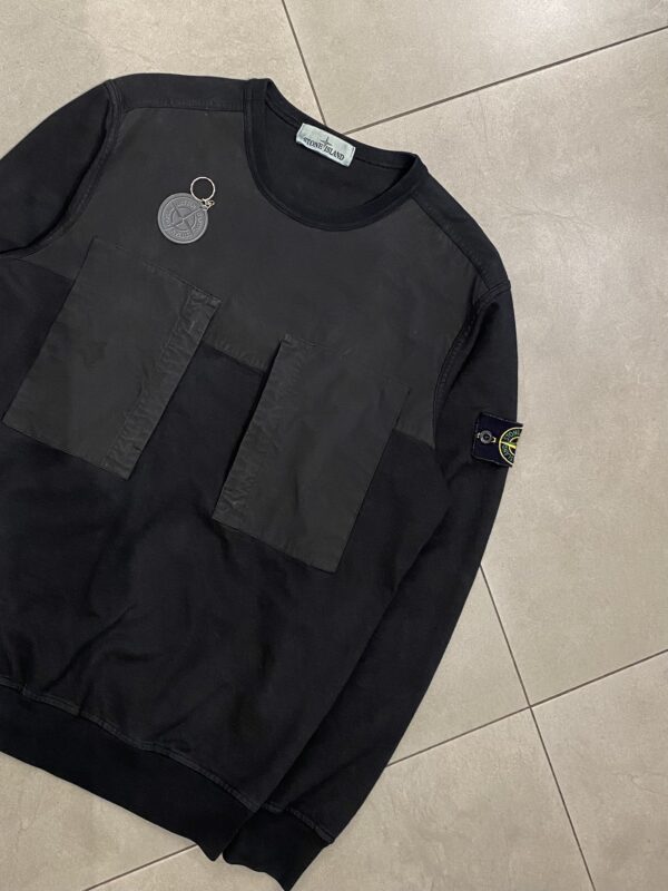 CREWNECK POCKET BLACK