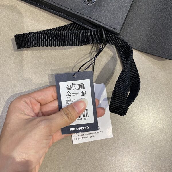 LEATHER POUCH SLING BAG