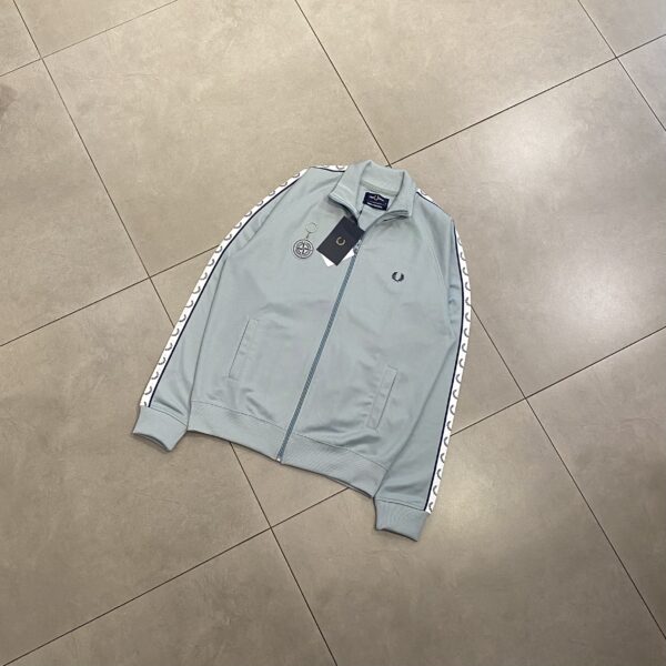 IMG_1435 TRACKTOP FRED PERRY ICE BLUE