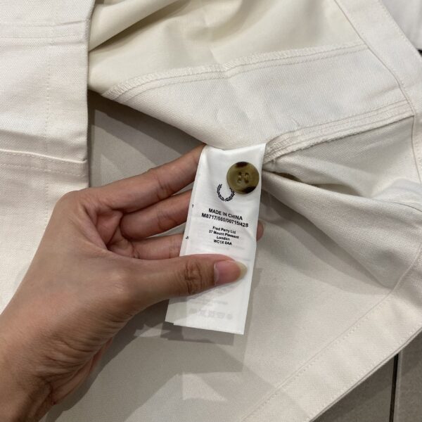 OVERSHRIT FRED PERRY BROKEN WHITE