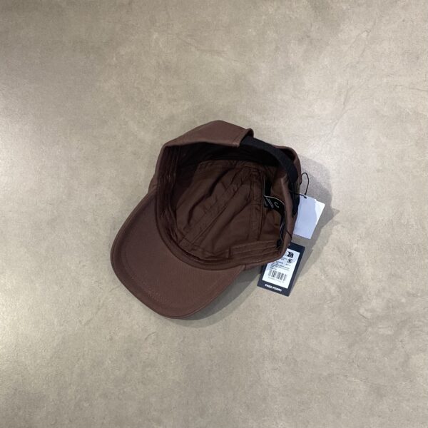 CAPS FRED PERRY DARK BROWN