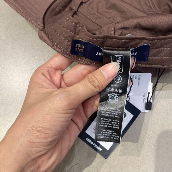 CAPS FRED PERRY DARK BROWN