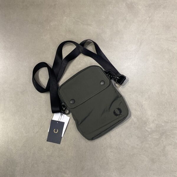 SLING BAG NYLON NIGHTGREEN